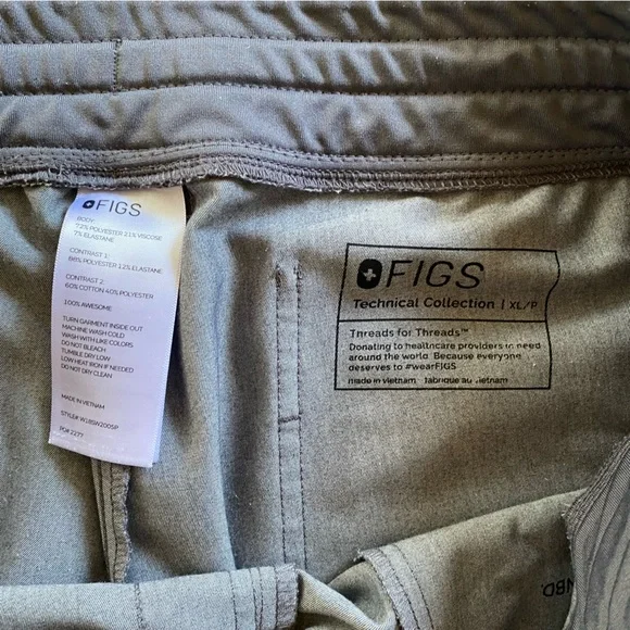 Figs Grey Scrub Set - Picture 5 of 5